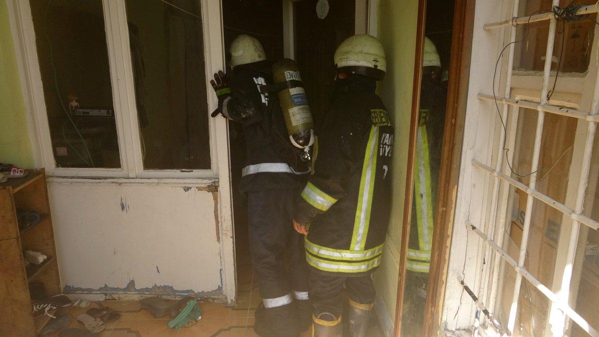 Adıyaman'da yanmaktan son anda kurtarılan 5 kardeş tedavi altına alındı