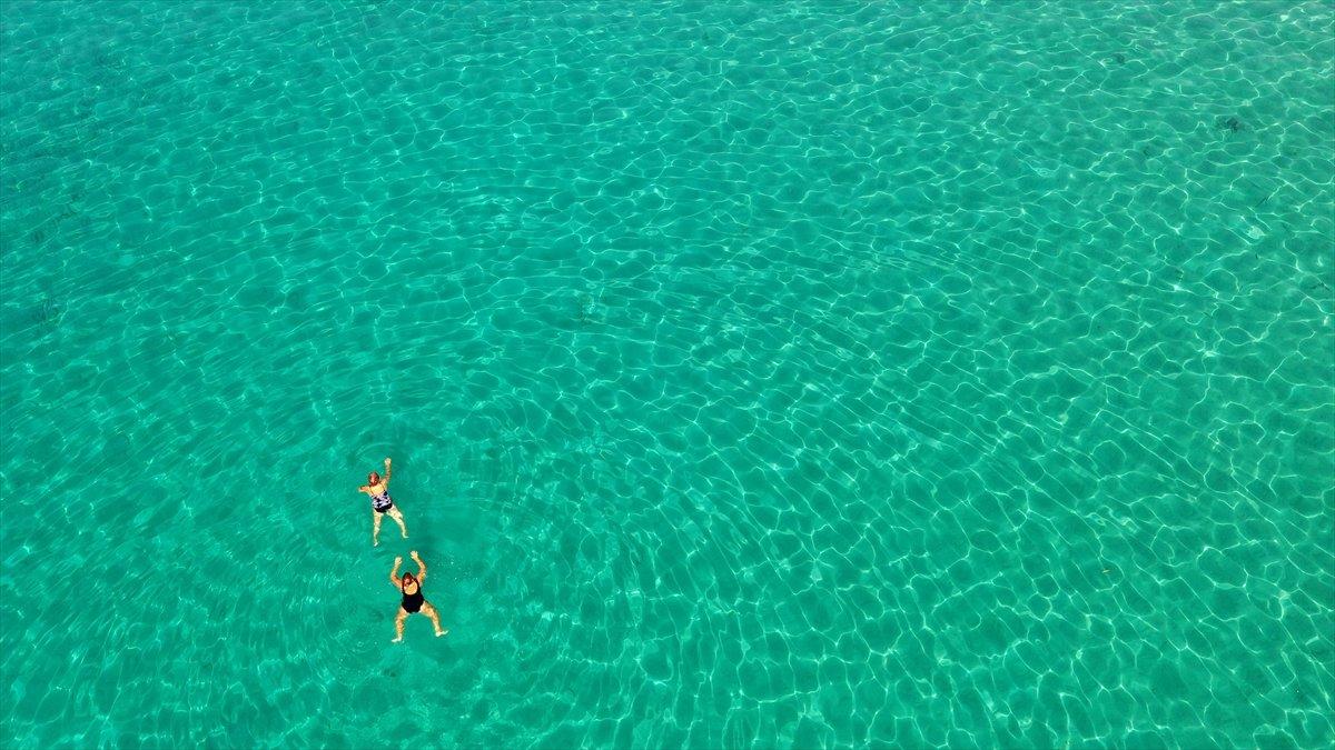 Ekim sıcakları tatilcilere yaradı