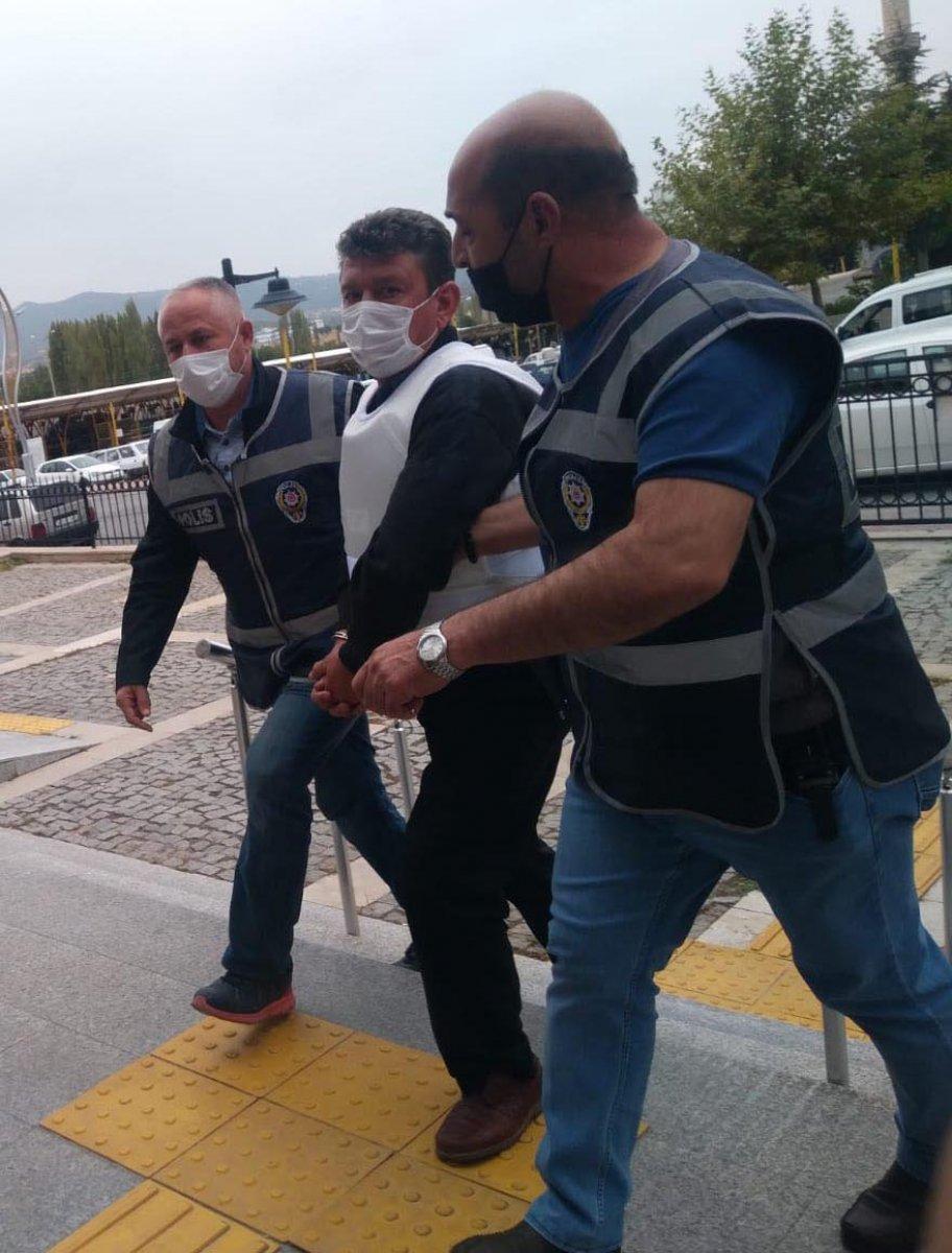 Canlı yayında kayınpederini öldürdüğünü itiraf edince yeniden tutuklandı