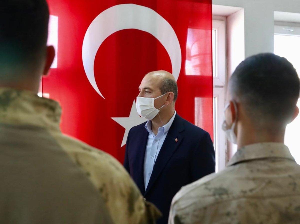 Süleyman Soylu: Teröristler telsizle konuşmaktan korkuyor