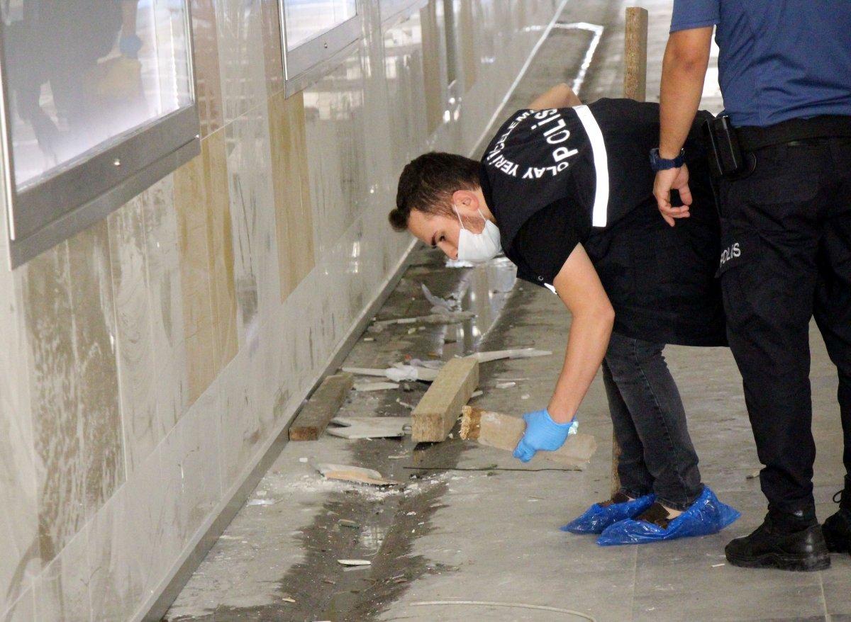 Beyoğlu’nda kalaslı saldırıya uğrayan kişi hayata tutunamadı