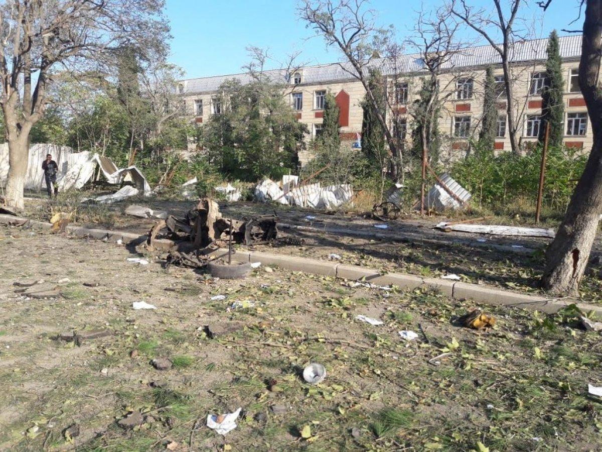 Ermenistan Gence'yi vurdu