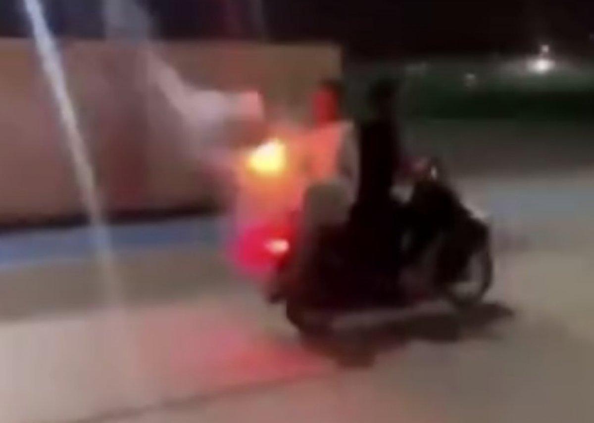 İstanbul’da havai fişek fırlatan motosikletli magandalar