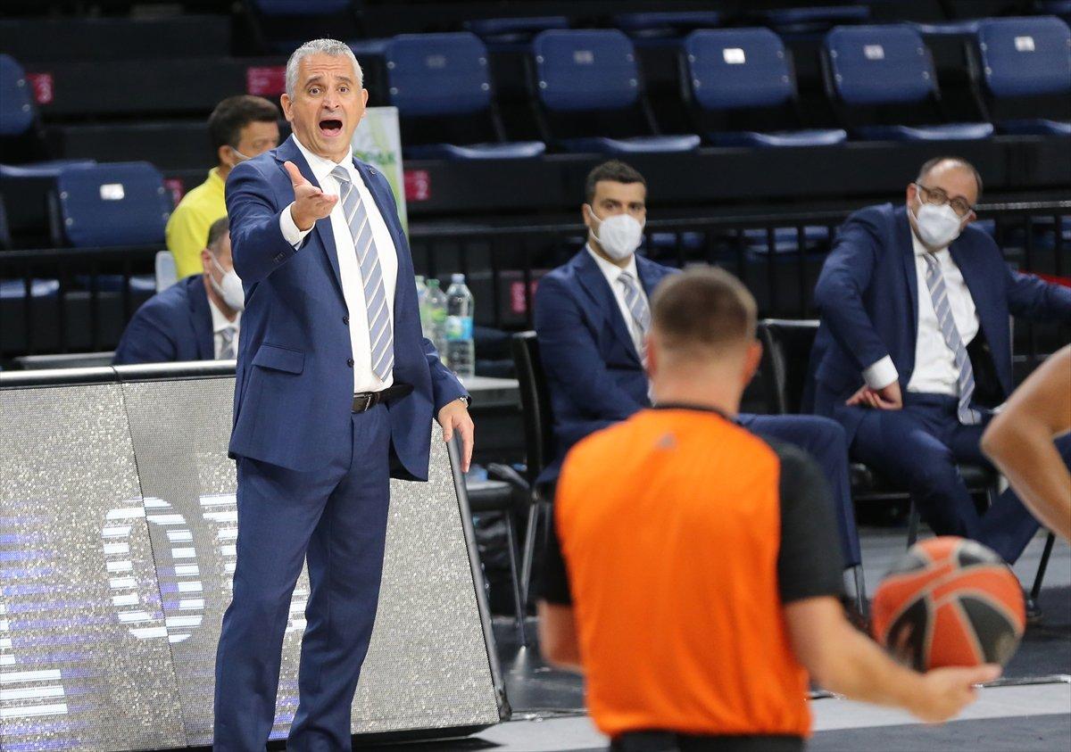 Fenerbahçe Euroleague'de Anadolu Efes'i mağlup etti