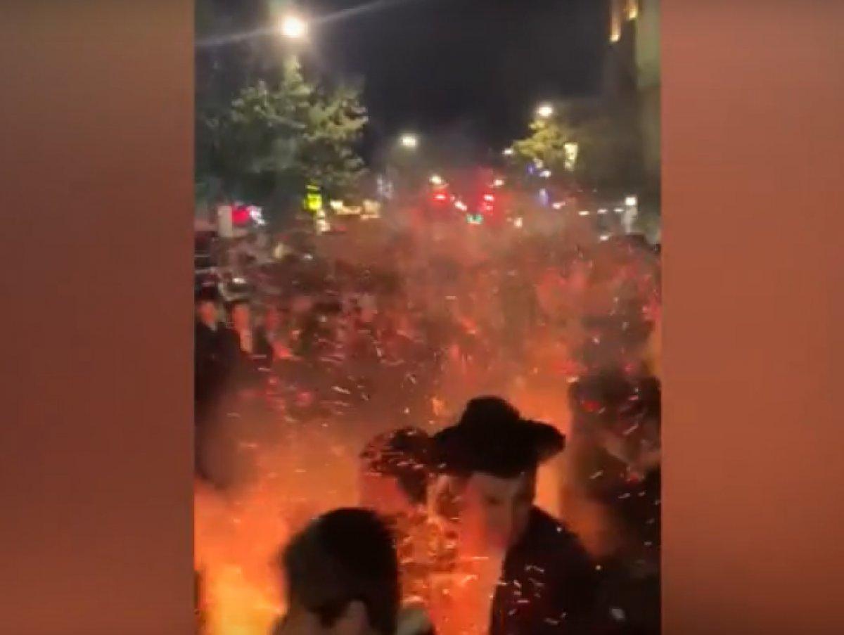 ABD'de Yahudiler, gösteride yanma tehlikesi atlattı