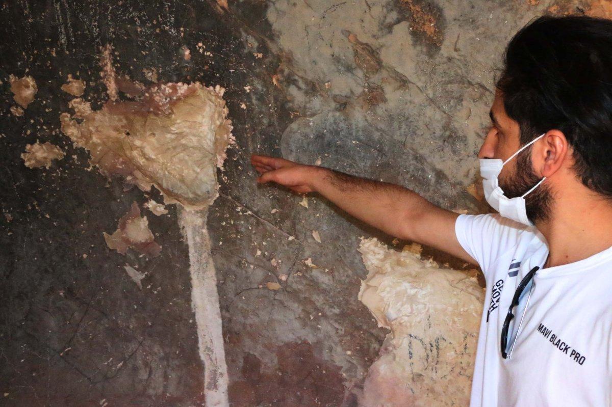 Adıyaman'da tarihi mağara defineciler tarafından tahrip edildi