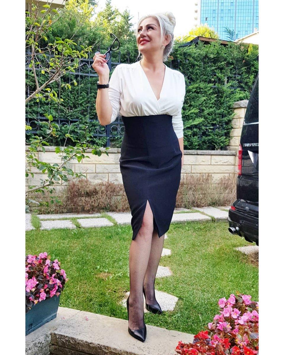 Seda Sayan takipçisine küfretti