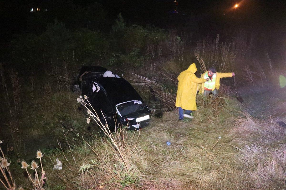 Bolu'da taklalar atan aracın sürücüsü yaralı kurtuldu