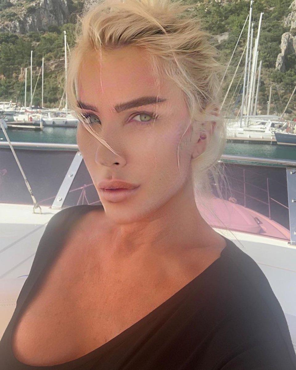 Seda Sayan takipçisine küfretti