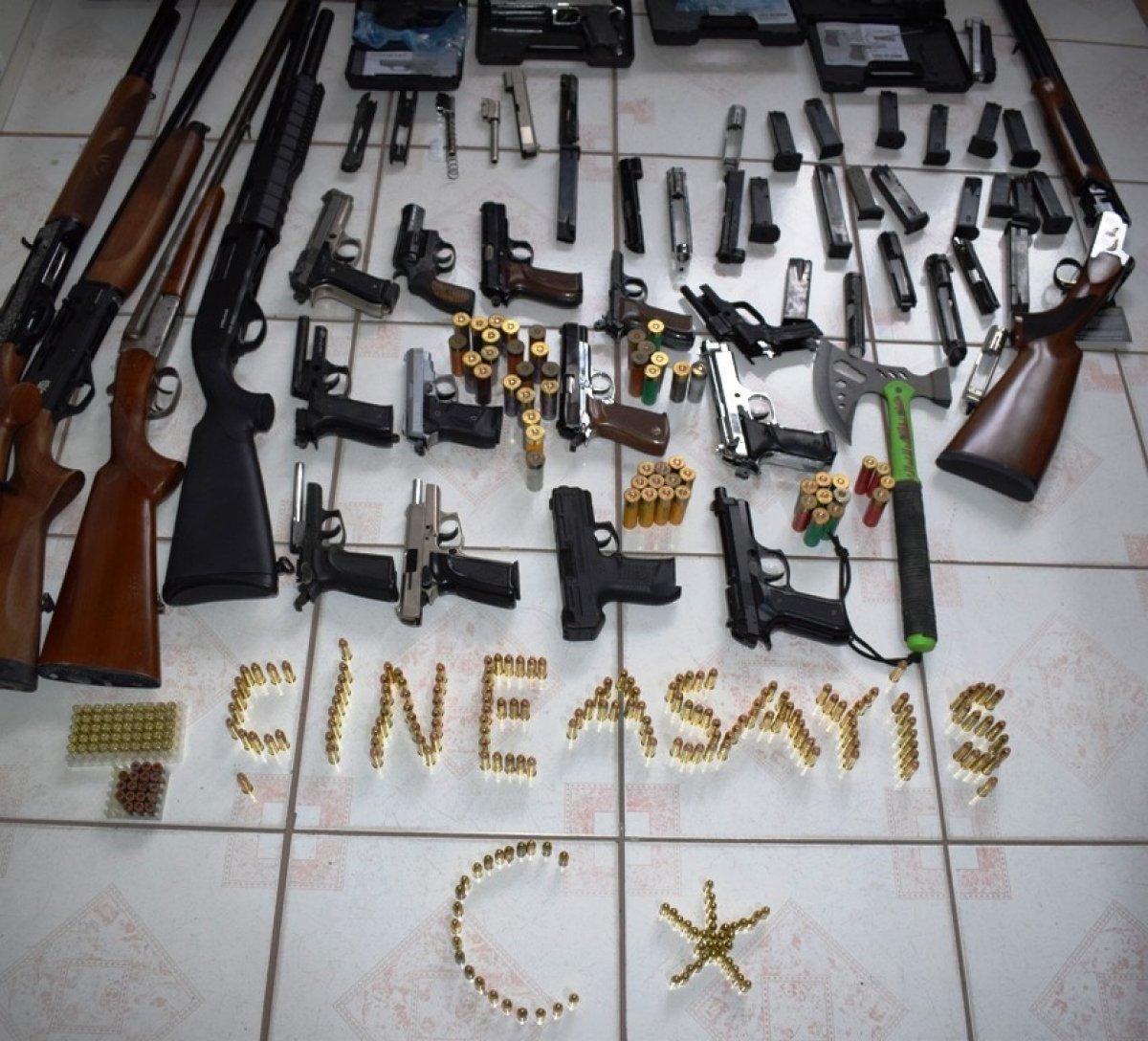 Aydın'da silah şebekesi çökertildi