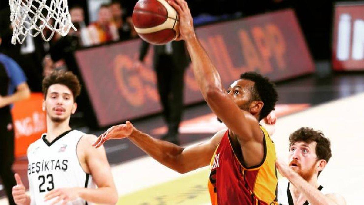 Galatasaray potada Beşiktaş'ı mağlup etti