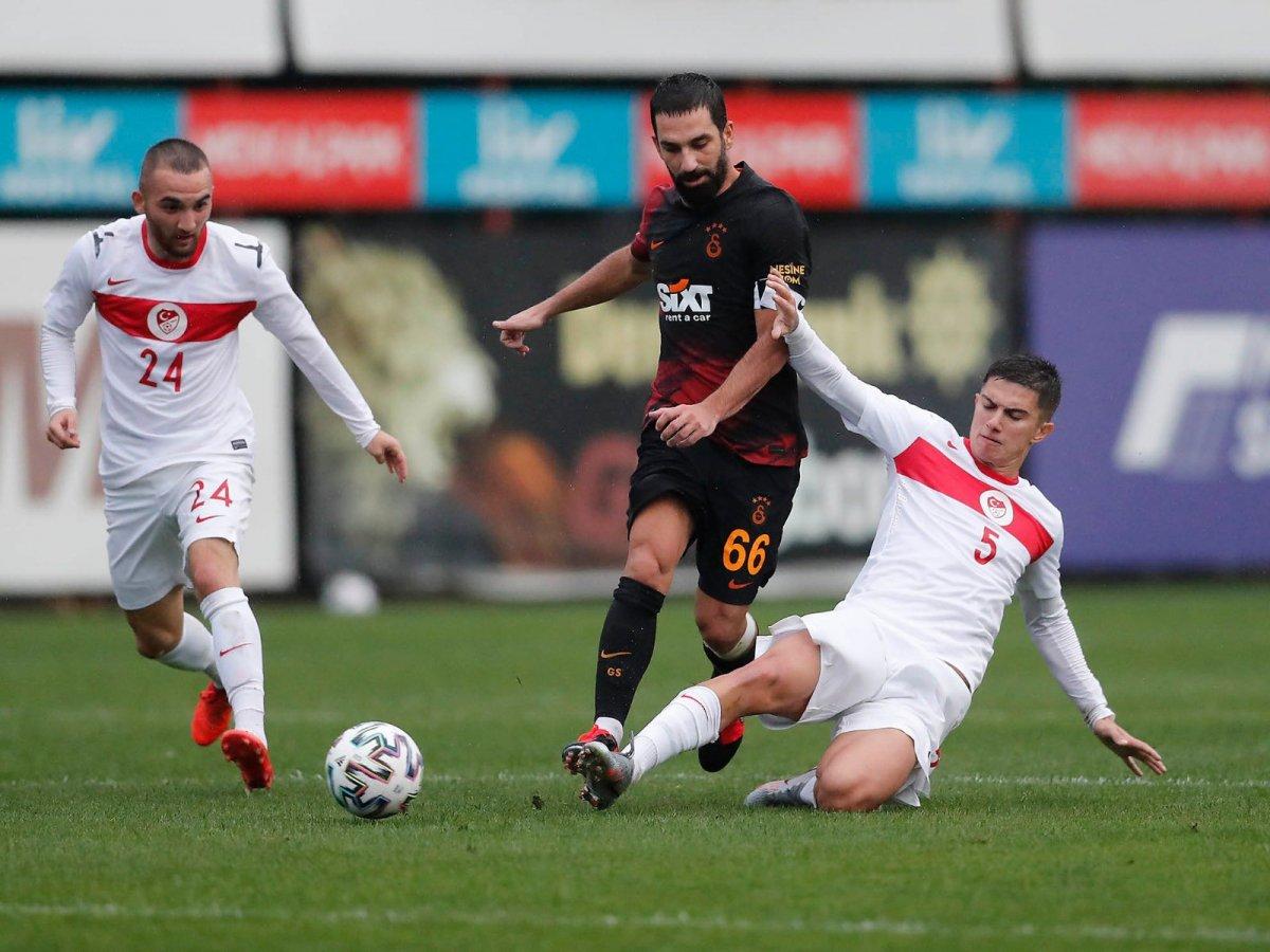 Marcao ümit milli futbolcu Halil Dervişoğlu'na tokat attı