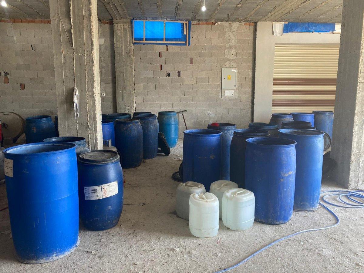 Adana'da 3 bin 220 litre sahte içki ele geçirildi