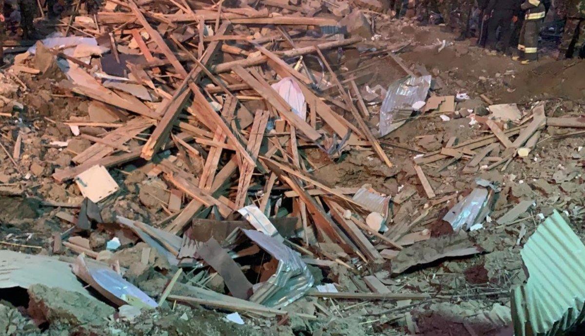 Ermenistan Gence'ye yüzlerce füze ile saldırdı