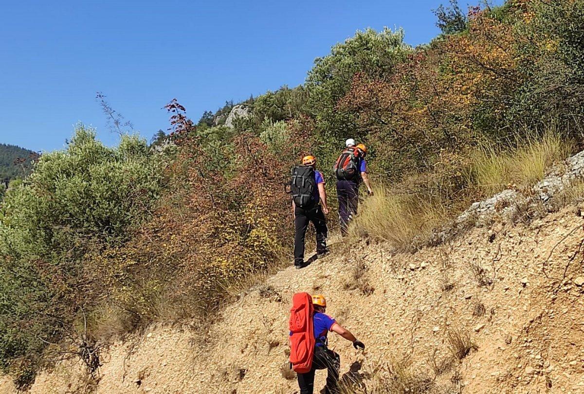 Bursa’da mahsur kalan dağcı nefes kesen operasyonla kurtarıldı