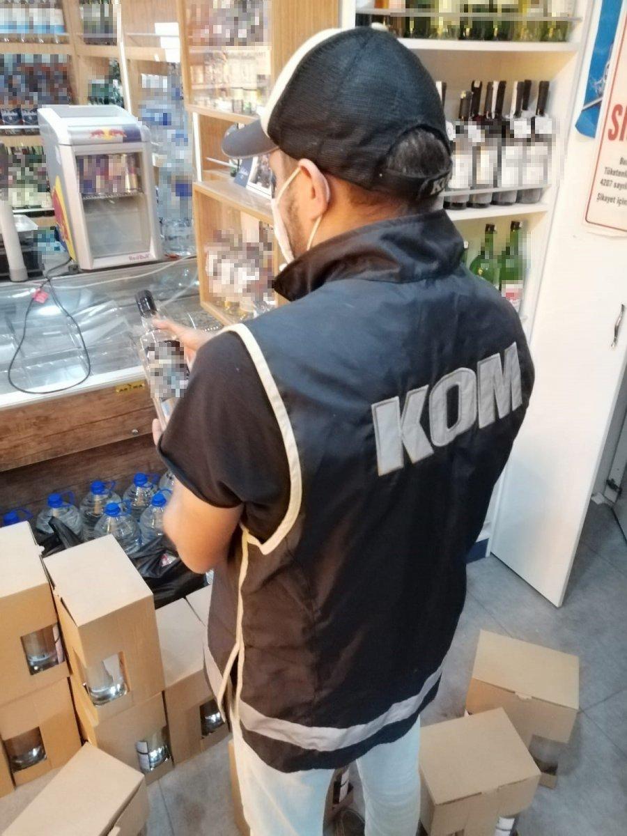 İzmir polisi, 7 ton sahte içki ele geçirdi