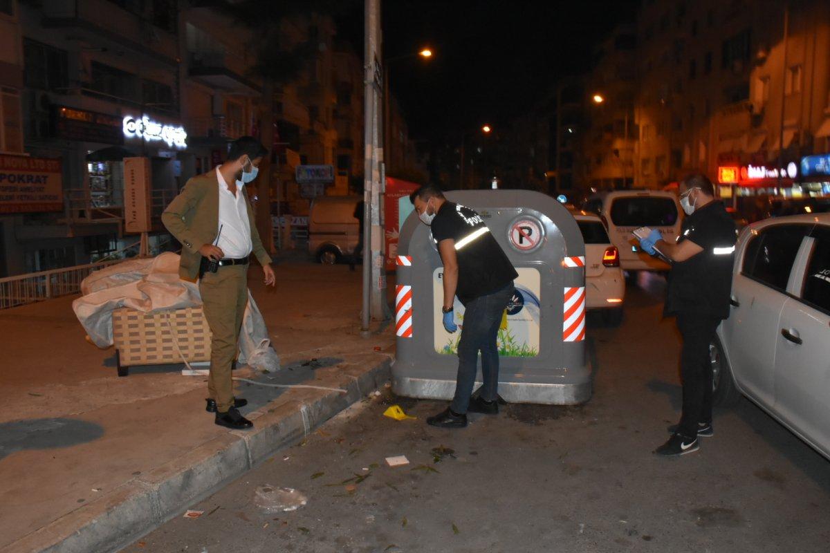 İzmir'de telefon alışverişinde kan döküldü: 3 yaralı