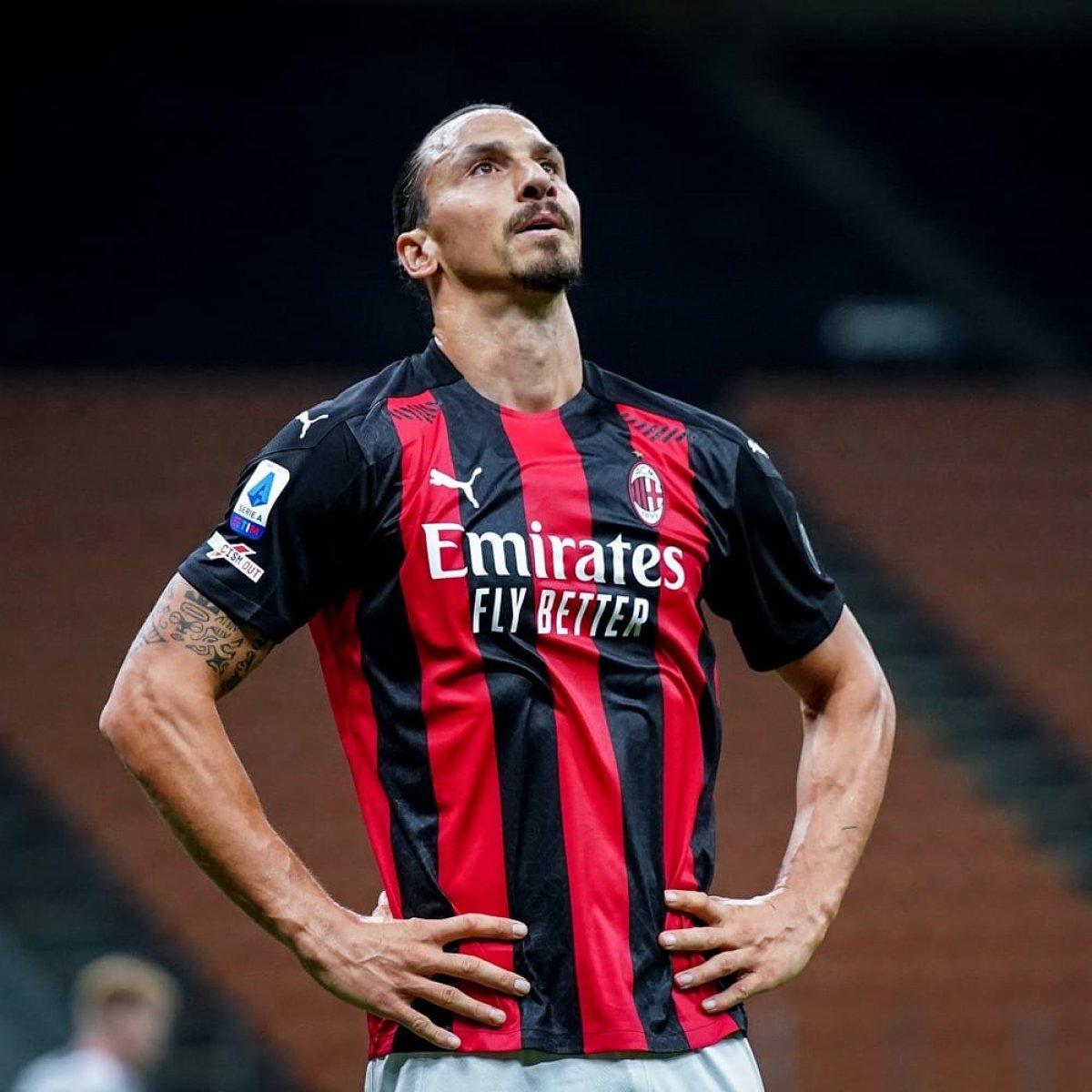 Robinho: Zlatan 40'a kadar düşmez