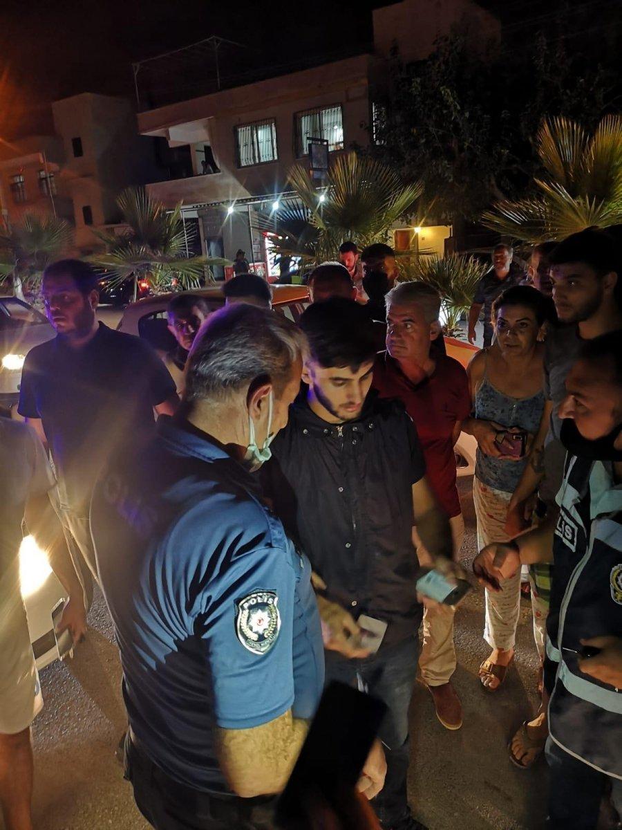 Hatay'da bir kişi sigara içerken dayak yedi