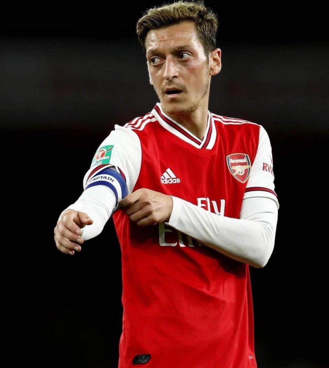 Al Nassr'dan Mesut Özil'e 20 milyon euro
