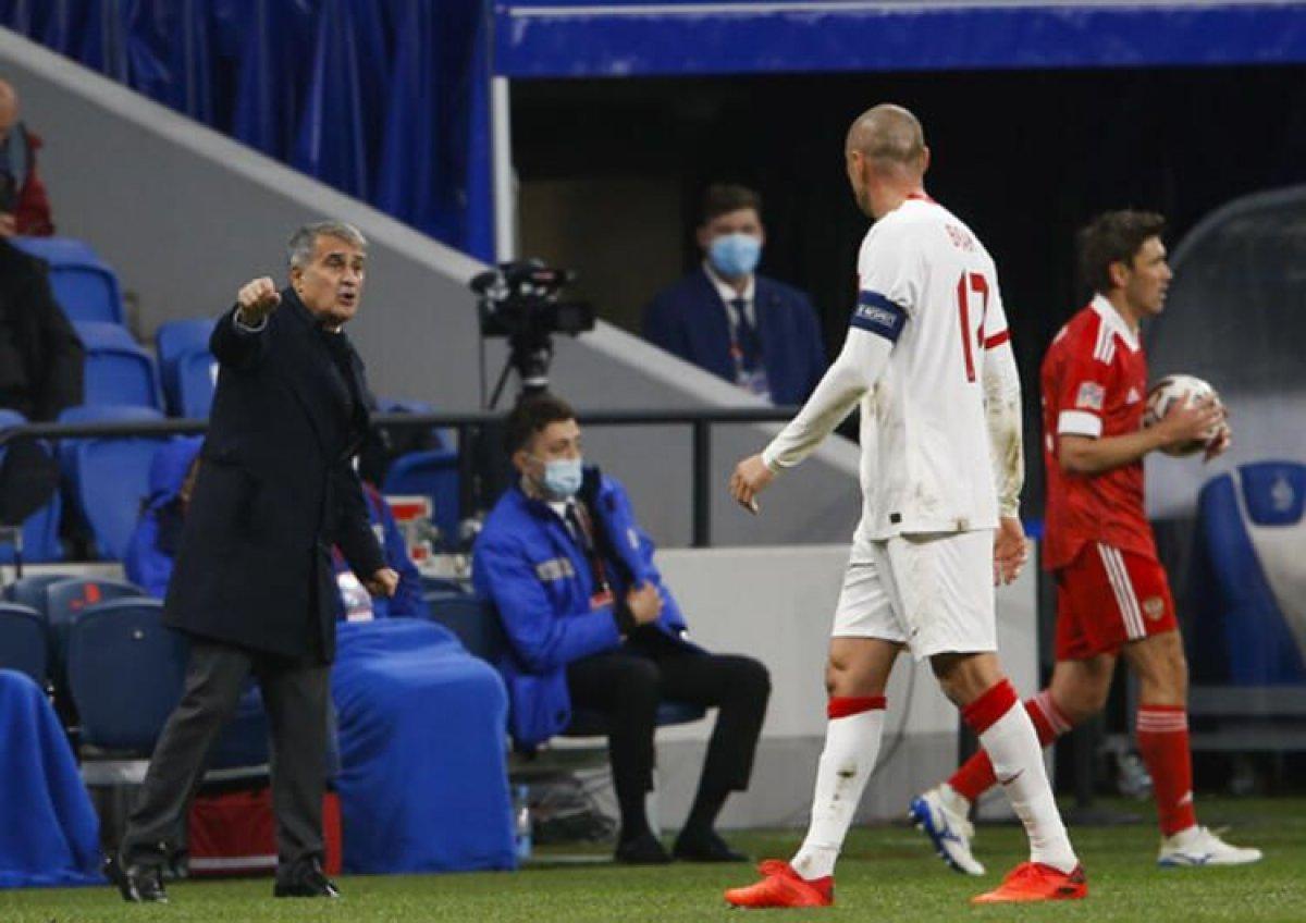 Burak Yılmaz, oyundan çıkarken sitem etti