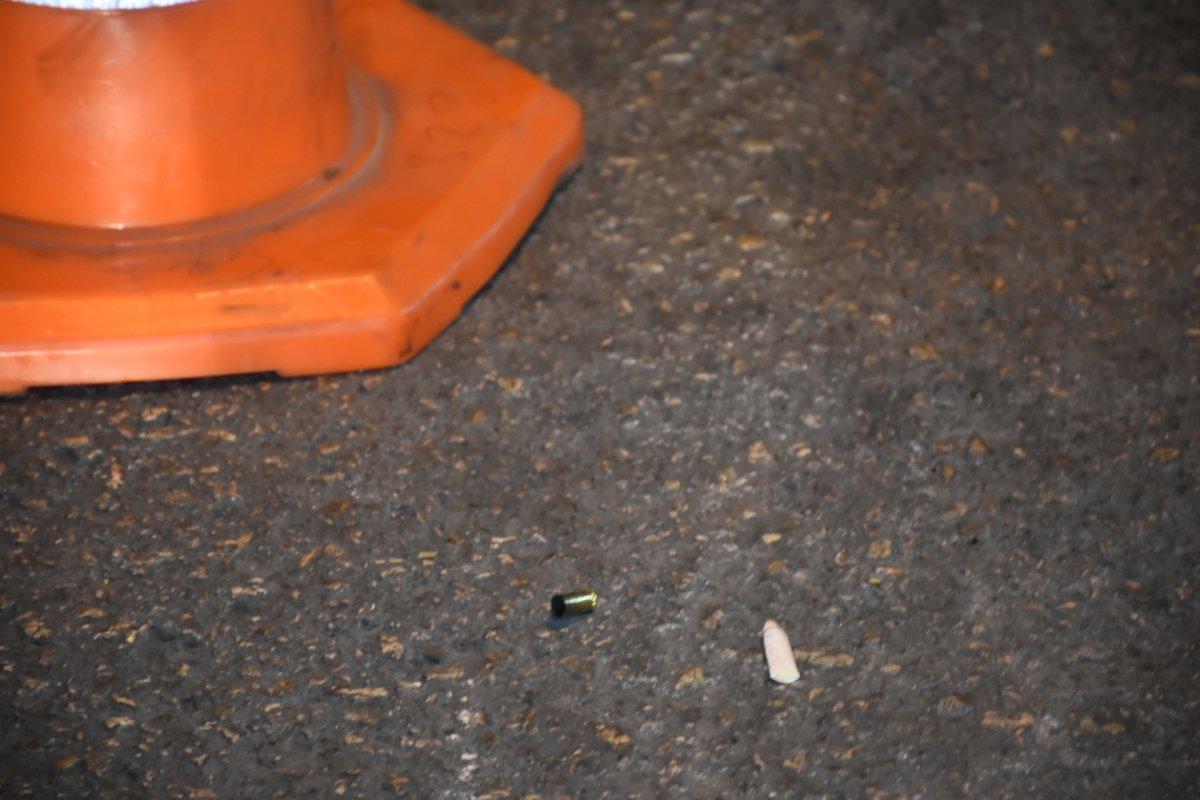 İzmir'de telefon alışverişinde kan döküldü: 3 yaralı