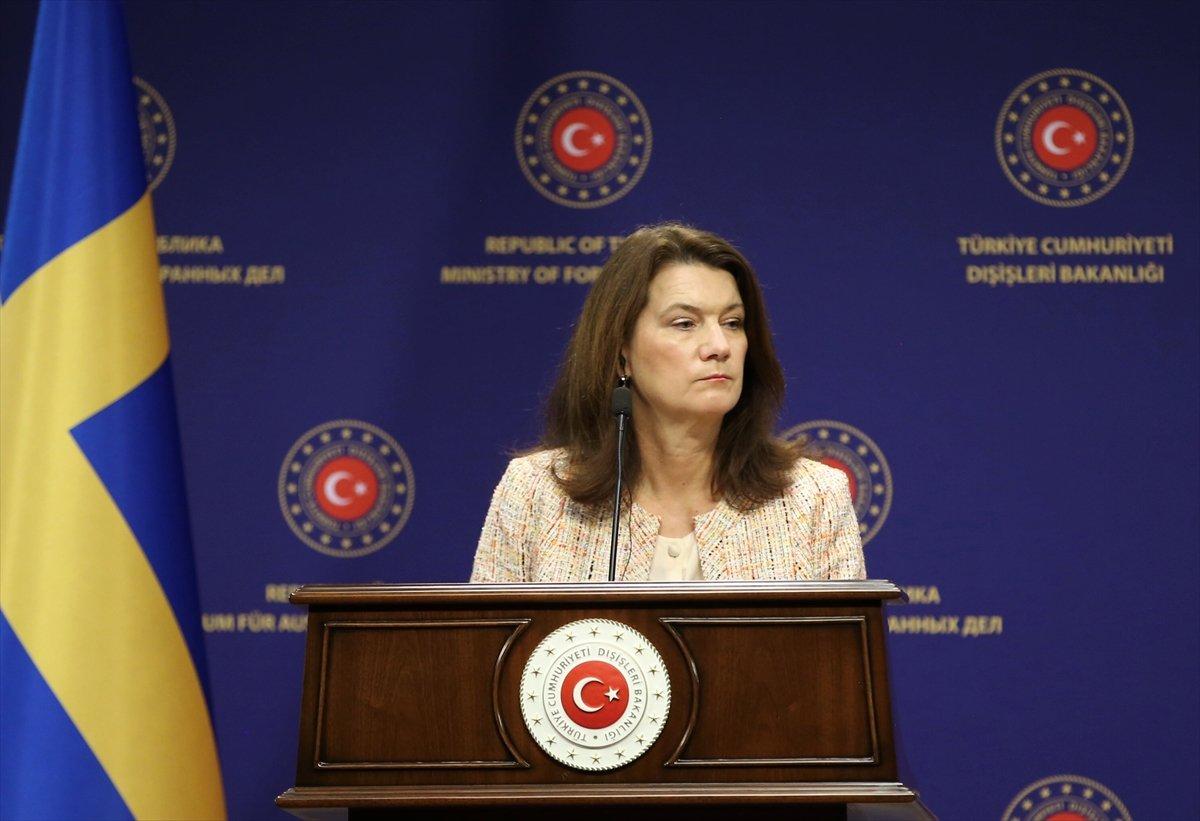 Mevlüt Çavuşoğlu'ndan İsveçli bakan Ann Linde'ye 'Suriye'den çekilin' cevabı