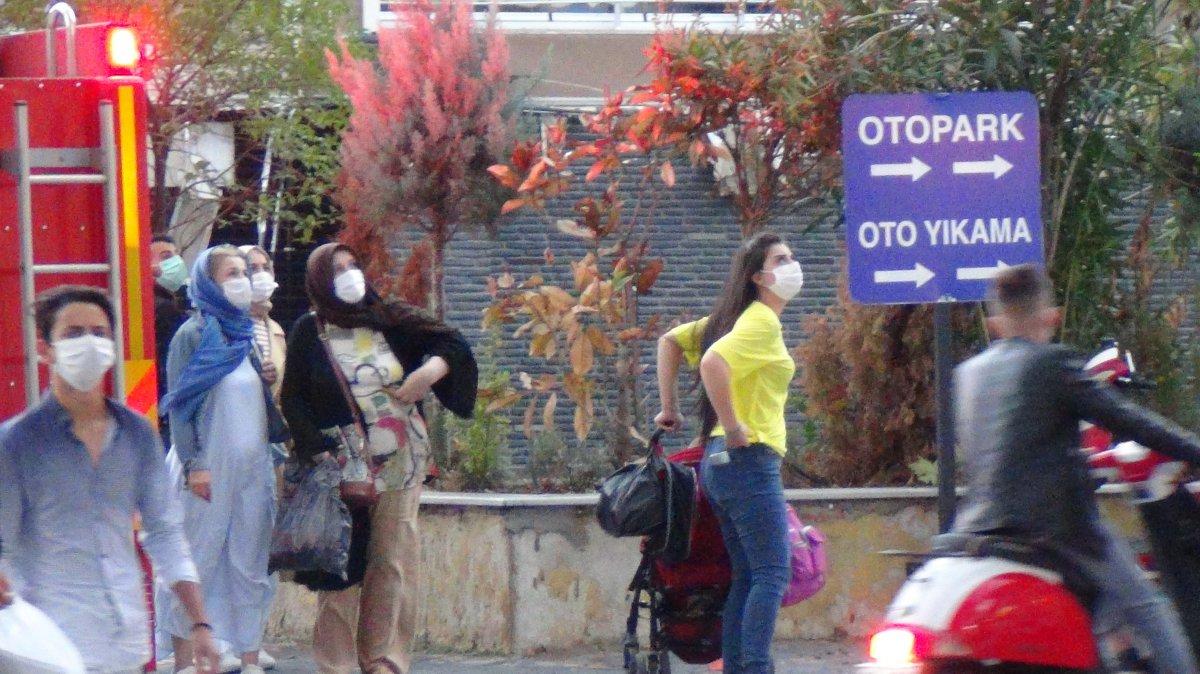 Bursa'da şiddetli lodos hayatı felç etti