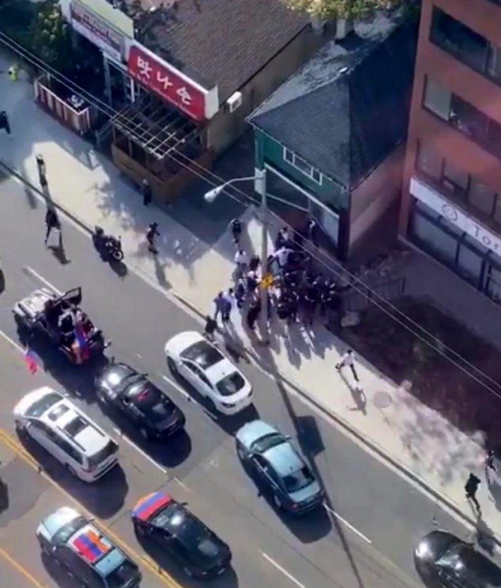 Kanada’da Ermeniler, Azerbaycan'a destek konvoyuna saldırdı