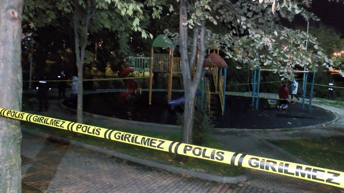 İstanbul’da 22 yaşındaki gencin cesedi salıncakta bulundu