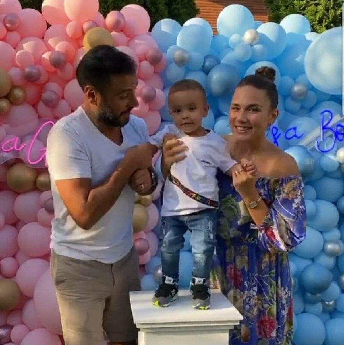 Alişan ve Buse Varol, kızlarının ismini canlı yayında açıkladı