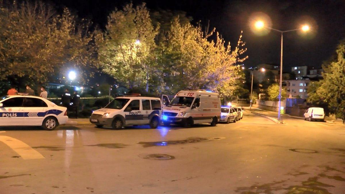 İstanbul’da 22 yaşındaki gencin cesedi salıncakta bulundu