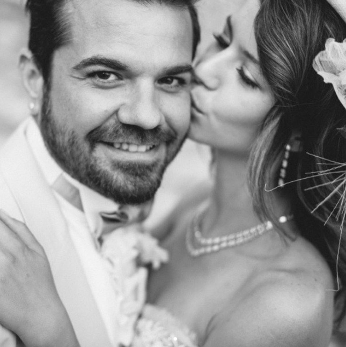 Beren Saat ve Kenan Doğulu'dan düet sürprizi