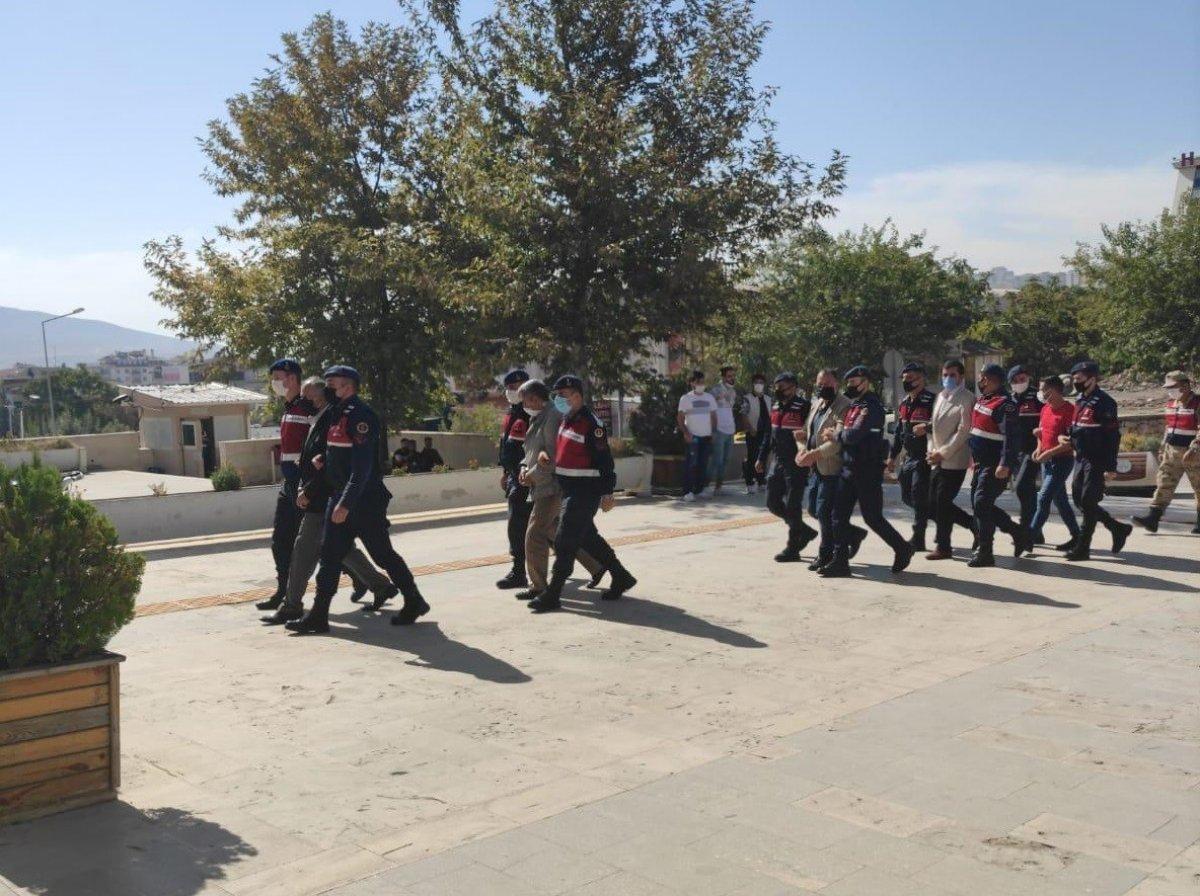 Elazığ'da 2 tona yakın kablo çalan 9 hırsız, Diyarbakır'da yakalandı