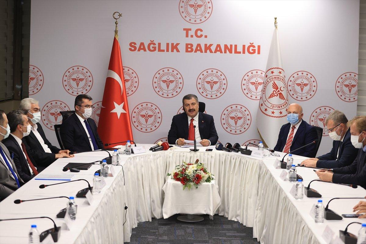 Fahrettin Koca, Erzurum'da 8 ilin değerlendirmesini yaptı