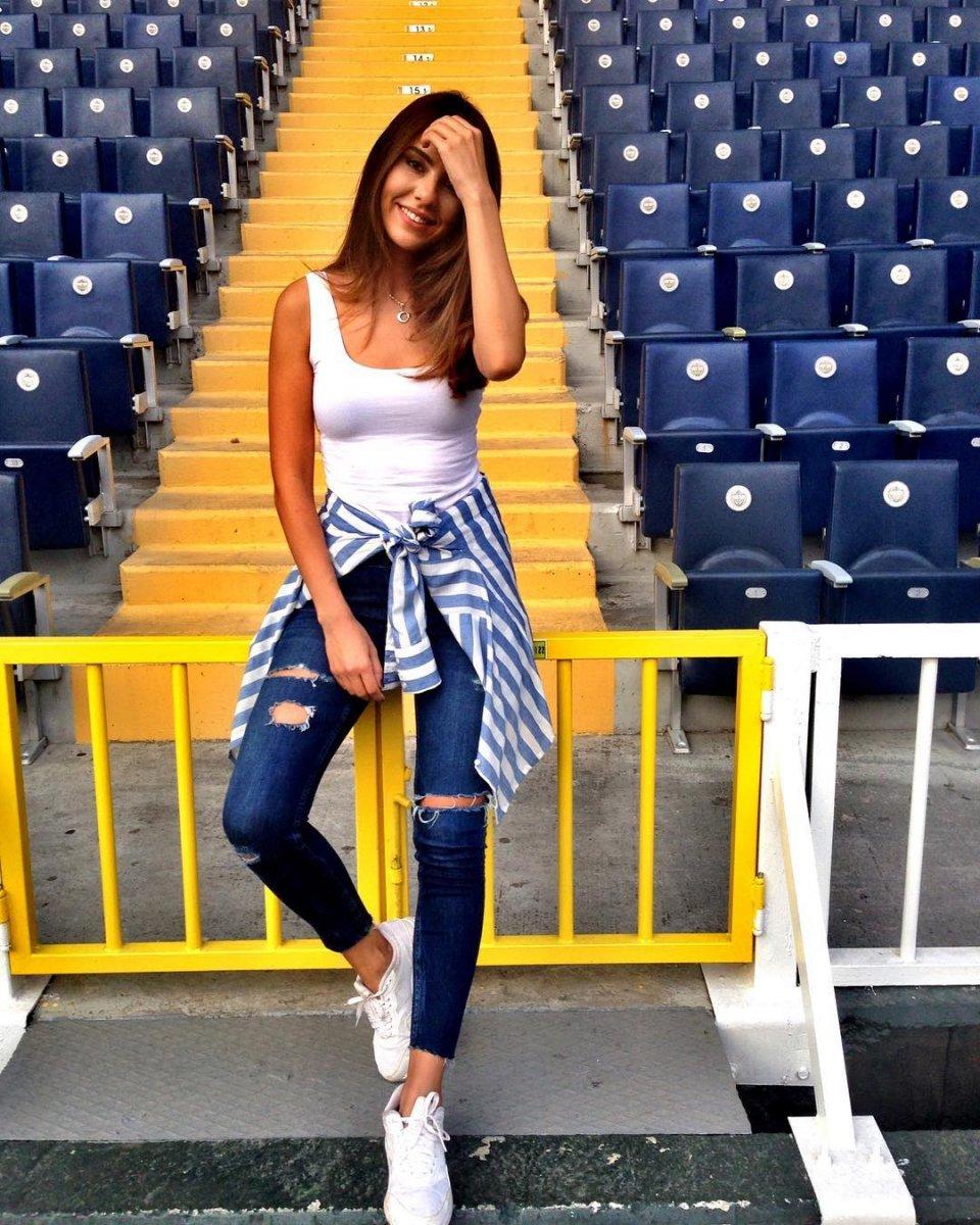 Fenerbahçe TV sunucusu Dilay Kemer yoğun bakımda