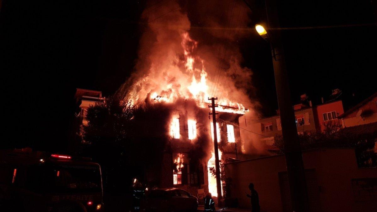 Denizli’de işledikleri suçları kaydeden 7 şüpheli yakalandı