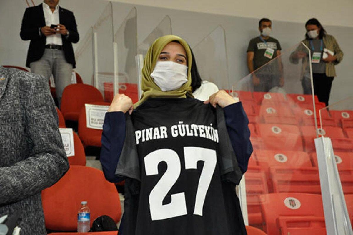 Ahmet Nur Çebi, Pınar Gültekin'in ailesini ağırladı