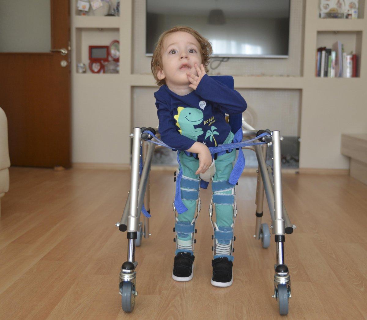 Ankara'da yaşayan SMA hastası İsmail destek bekliyor