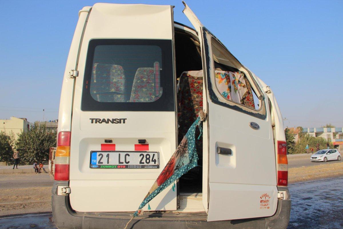 Diyarbakır'da işçi minibüsü kaza yaptı