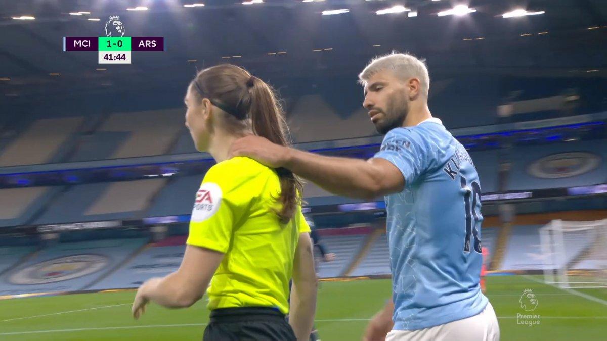 Agüero'nun kadın hakeme hareketi çok konuşuldu