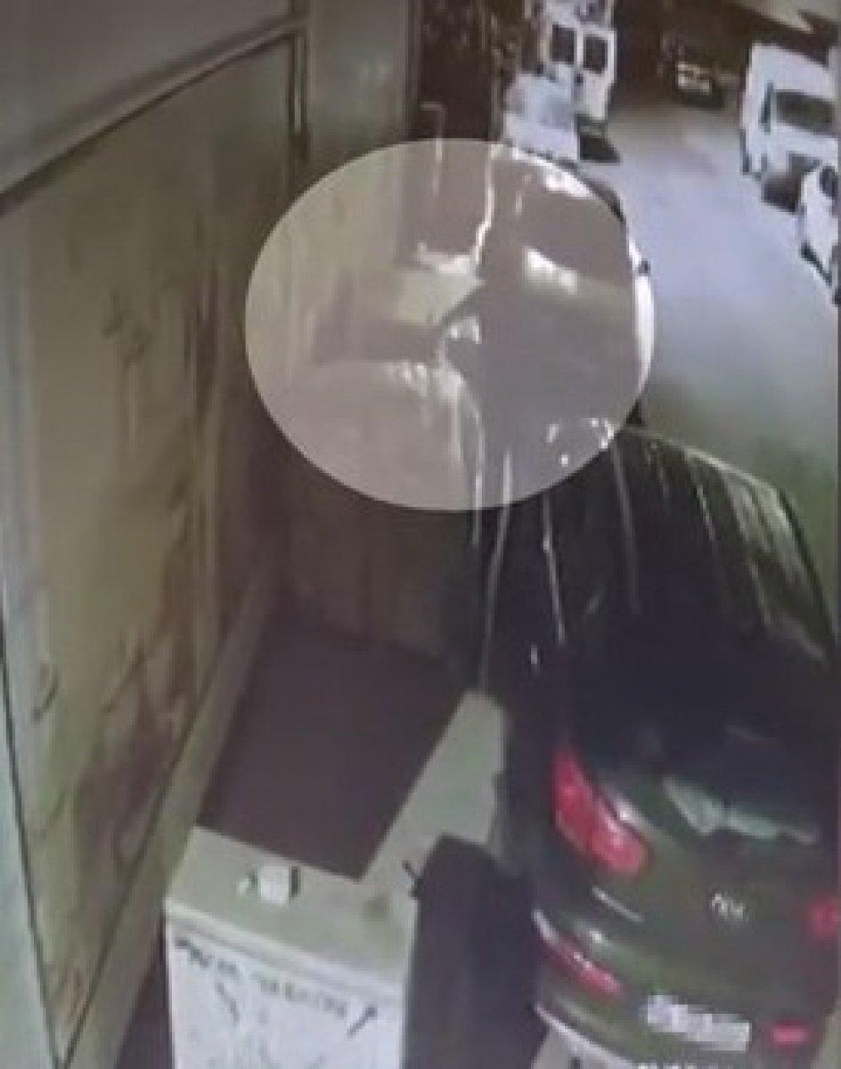 Pendik'te inşaatlardan 34 bin TL'lik malzeme çalan hırsızlar kamerada