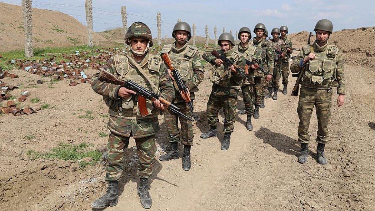 Azerbaycan ordusu, Ermenistan ordusuna ait Su-25 savaş uçağını düşürdü