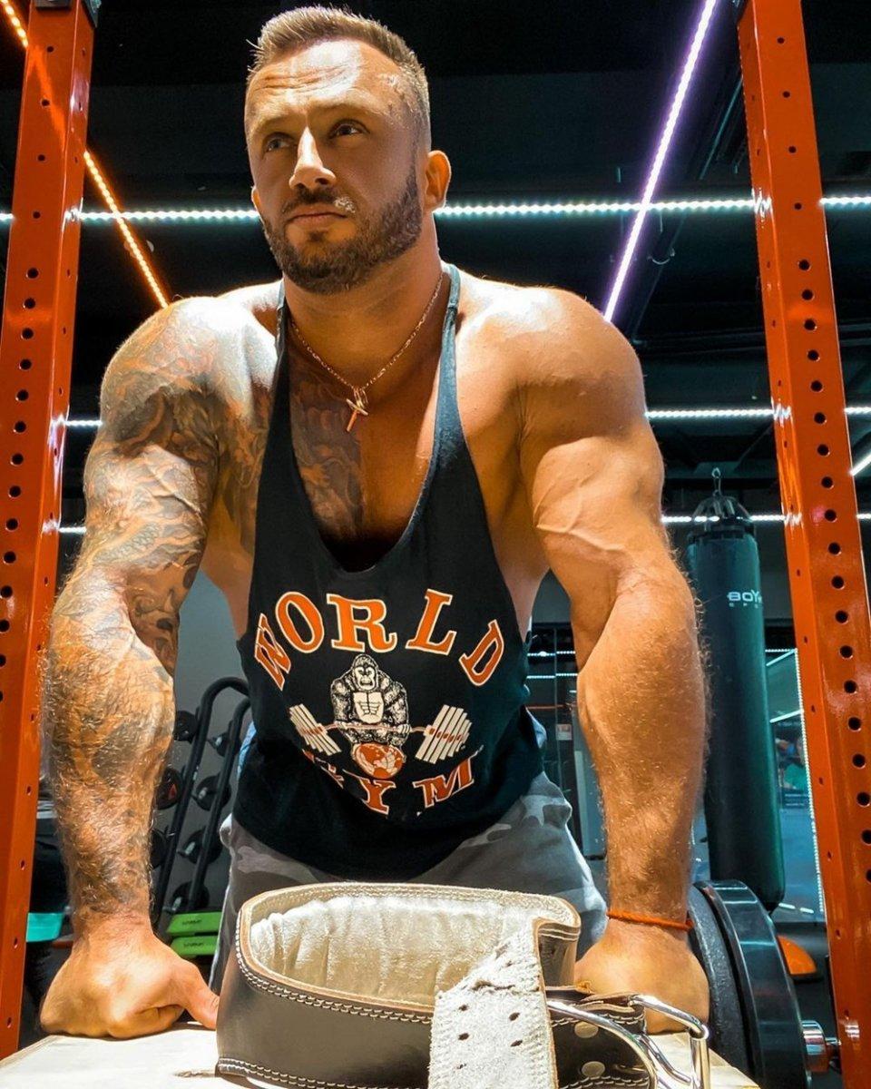 Virüse inanmayan fenomen Dima Stuzhuk, koronavirüs nedeniyle hayatını kaybetti