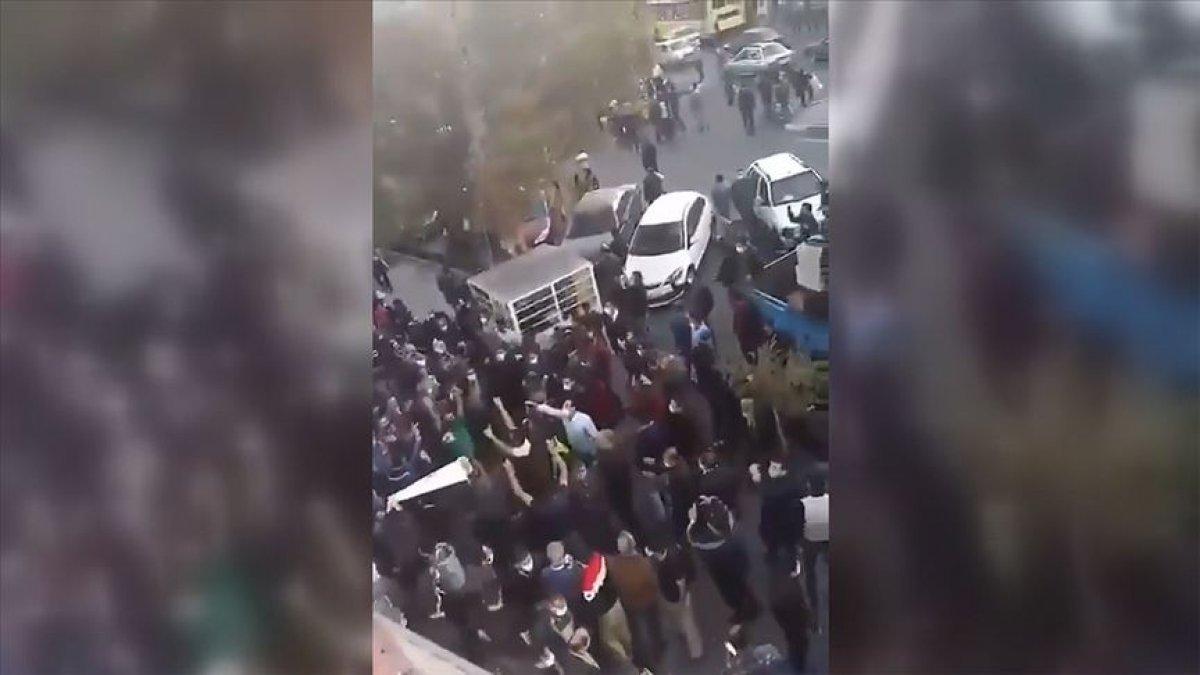 Tebriz'de Ermenistan sınırı kapatılsın eylemi