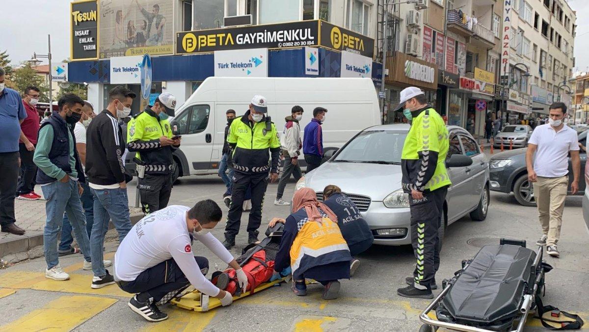 Aksaray'da yaşlı kadına çarpan sürücünün pişkinliği pes dedirtti