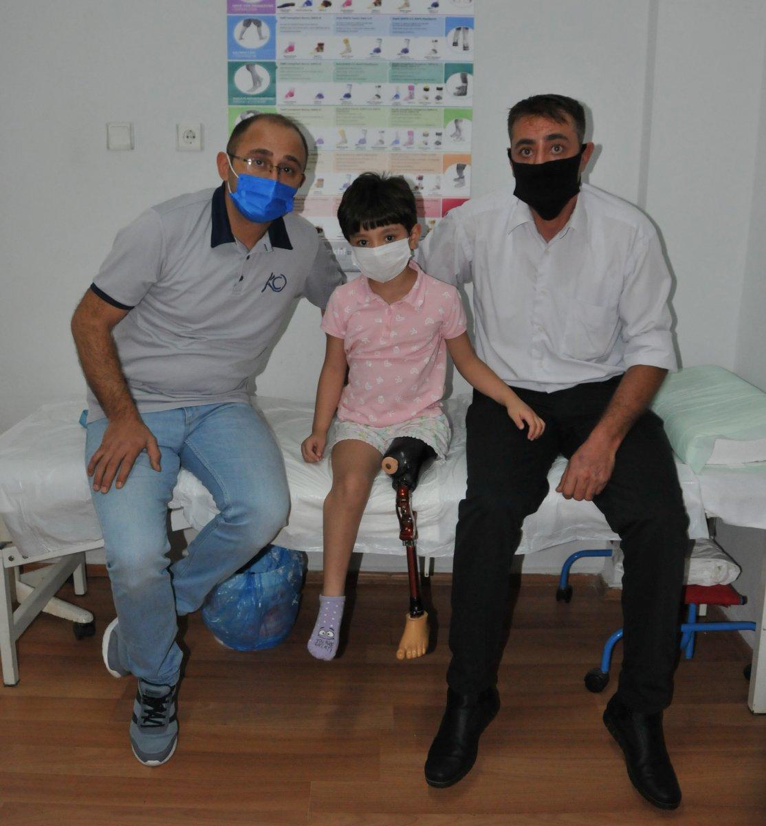 Antalya'da bacağı kesilen Özge’ye silikonlu protez için 30 bin TL gerekiyor