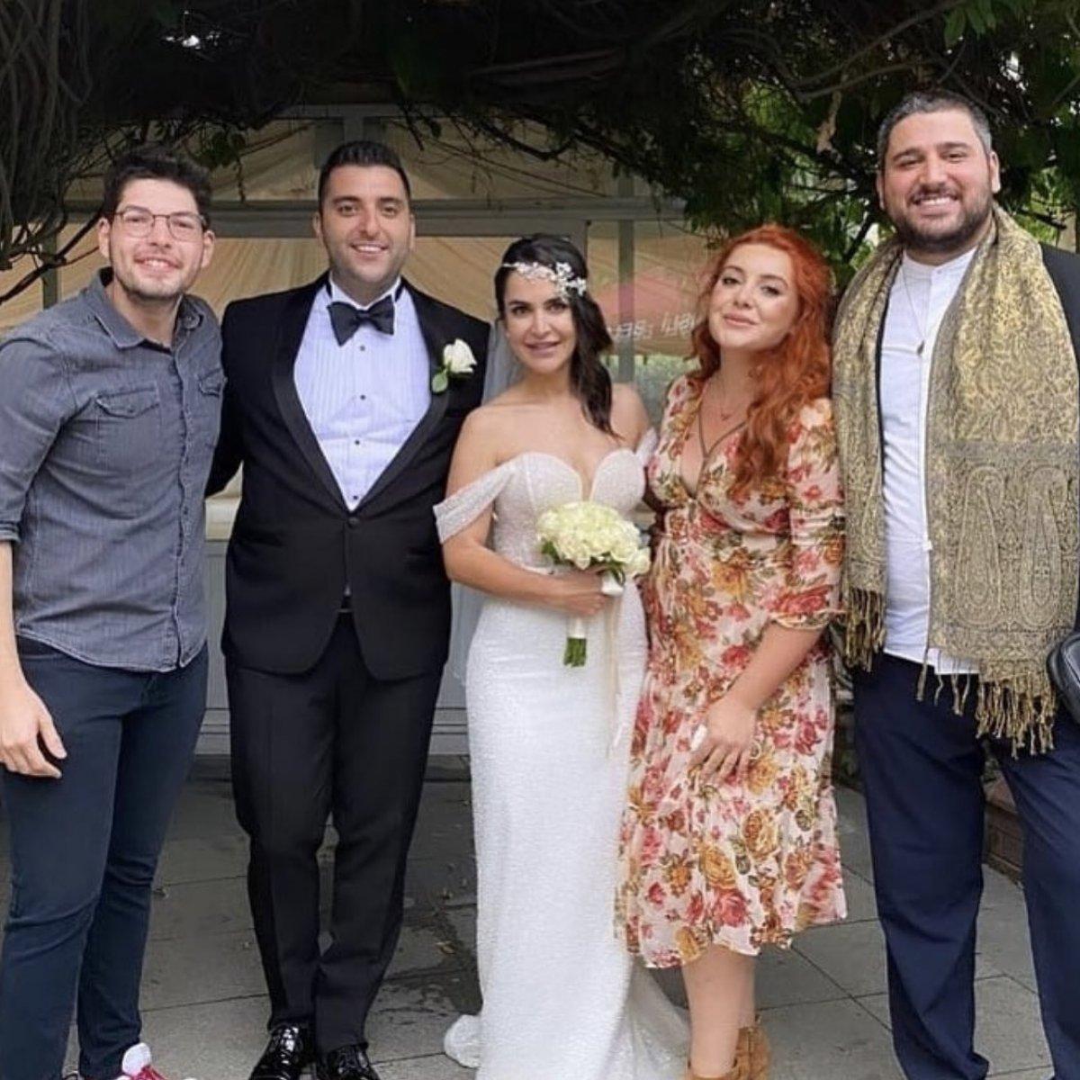 MasterChef’ten elenen Duygu Acarsoy evlendi