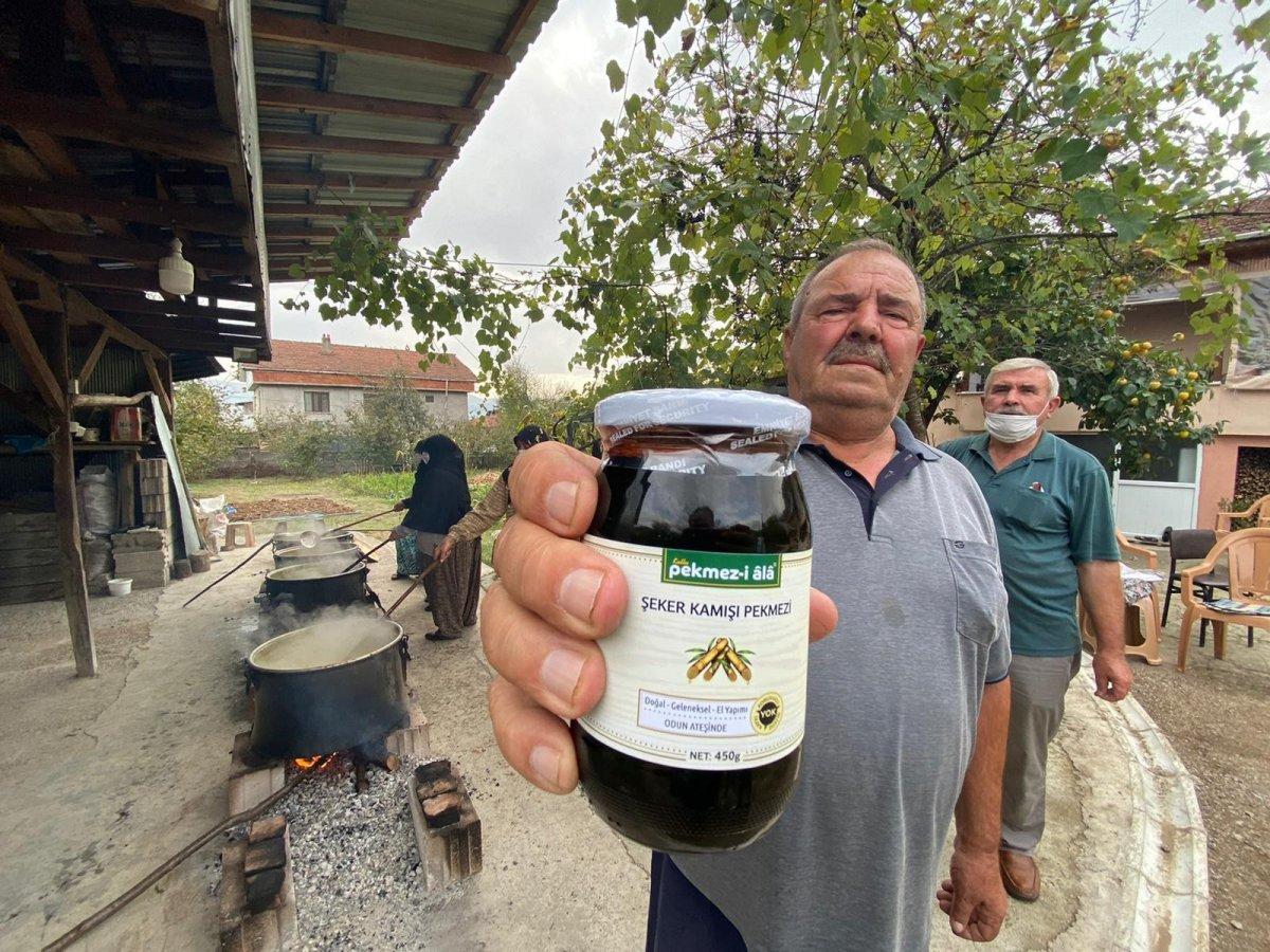 Düzce'de üretilen şeker kamışı pekmezi şifa kaynağı
