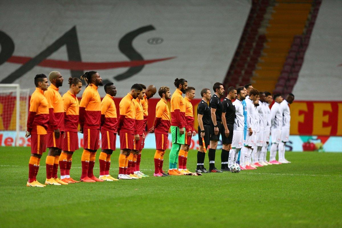 Feghouli, Fatih Terim'e trip attı